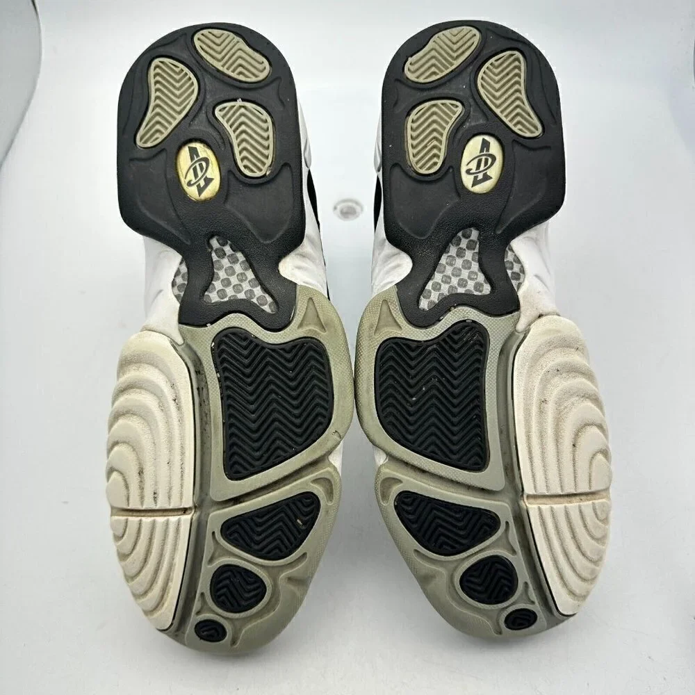 Nike Air Max Penny IV 4 Men Size 10 White Black Metallic Silver Basketball Shoes